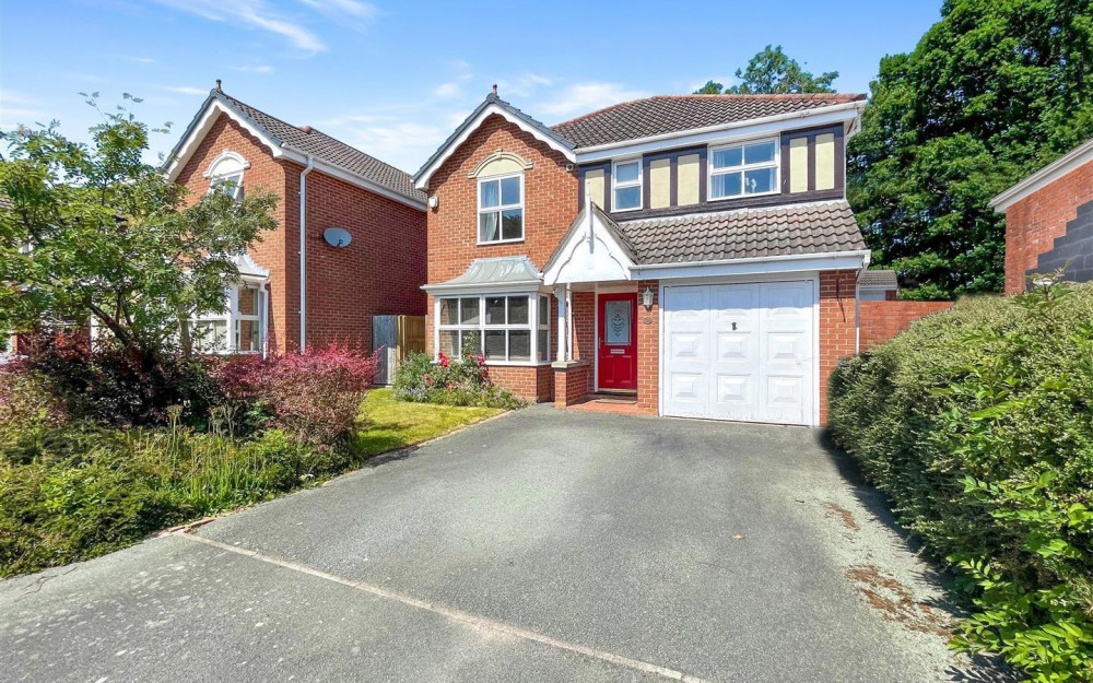 Quiet home for sale in Wheelock, Sandbach (Photos: Stephenson Browne) 