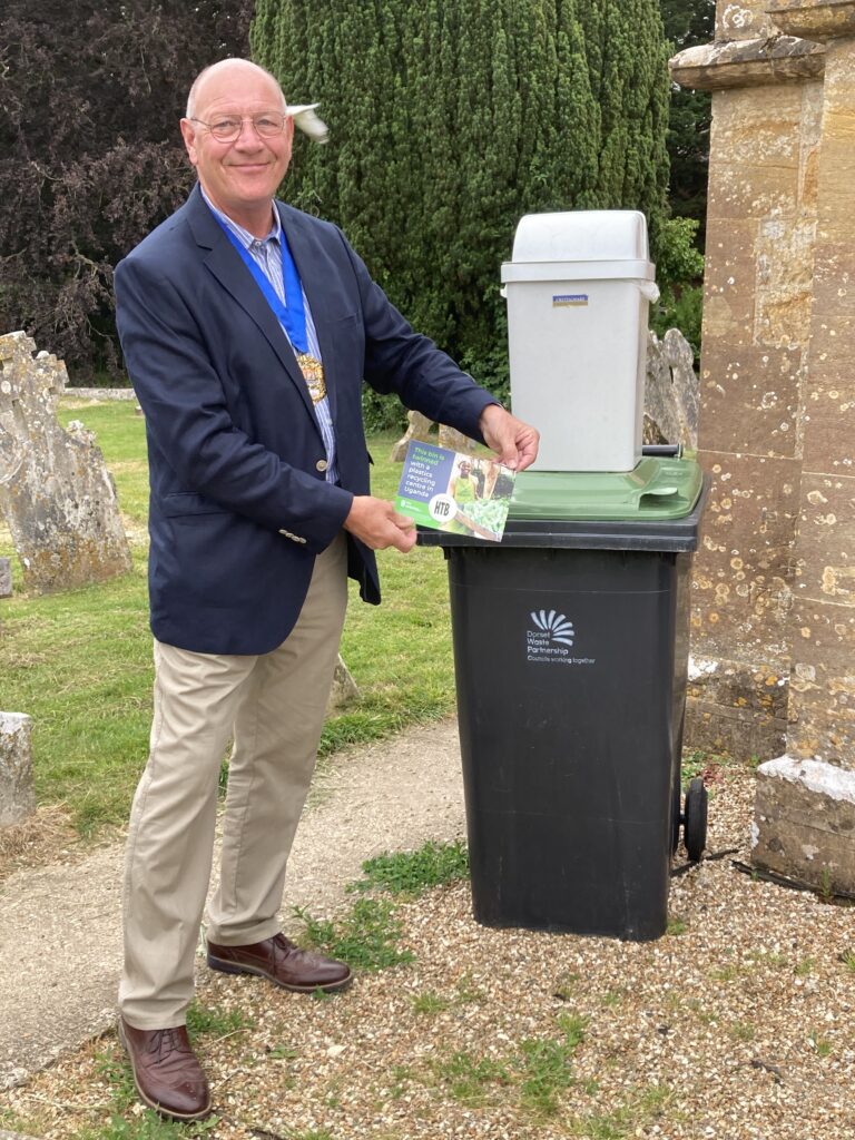 Cllr Bolwell also carried out a 'bin twinning' ceremony at the church