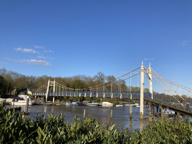 Repair works have begun at Teddington Lock's two public footbridges today (Credit: Nub News)