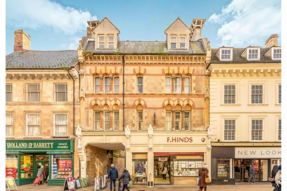 The property is located on Stamford High Street. Image credit: Leaders.