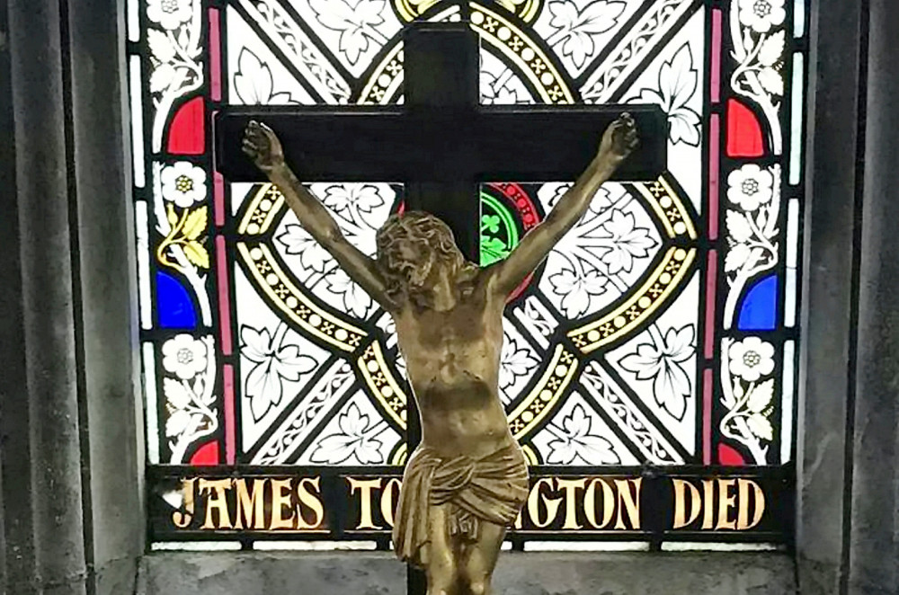 Church crucifix rescued from Somme battlefield is returned to France after 107 years in local church 