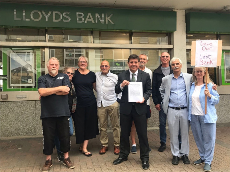 Stephen Metcalfe received the petition outside Lloyds Bank in Corringham. 