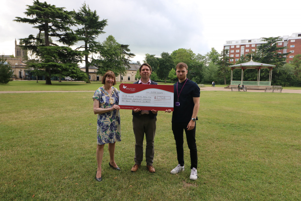 From left - Cllr Sidney Syson, chairman Warwick District Council and Chris Willmott, partnerships manager at The Myton Hospices (image via Warwick District Council)