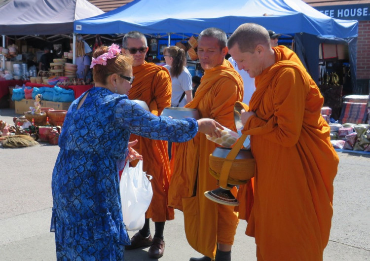 A record number of people attended last year's Warwick Thai Festival (image via Rotary Club of Warwick)