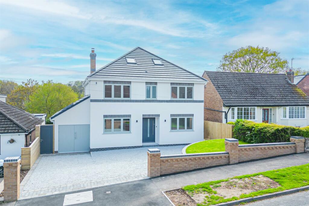 This week we have looked at five-bedroom detached home on Inchbrook Road currently available for £1,100,000 with Julie Philpot Residential