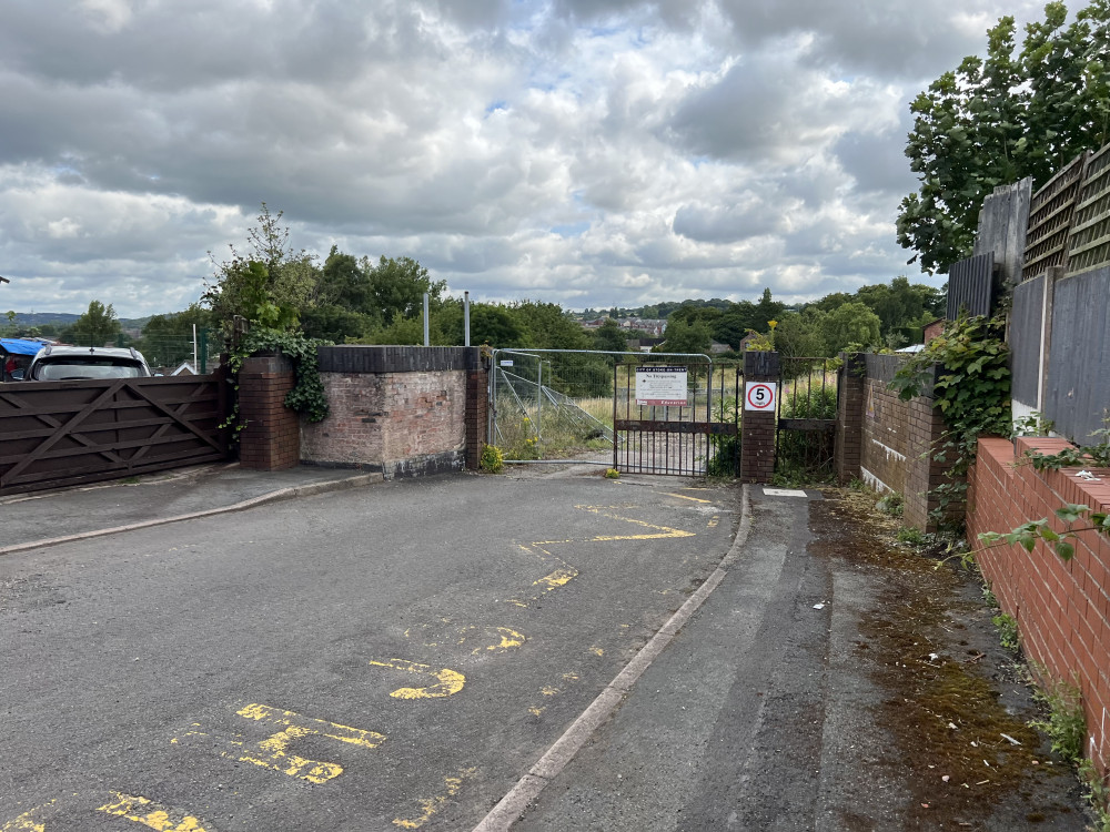 The site, on Piggott Grove in Bucknall, is currently vacant as the former school was demolished last year (Nub News).