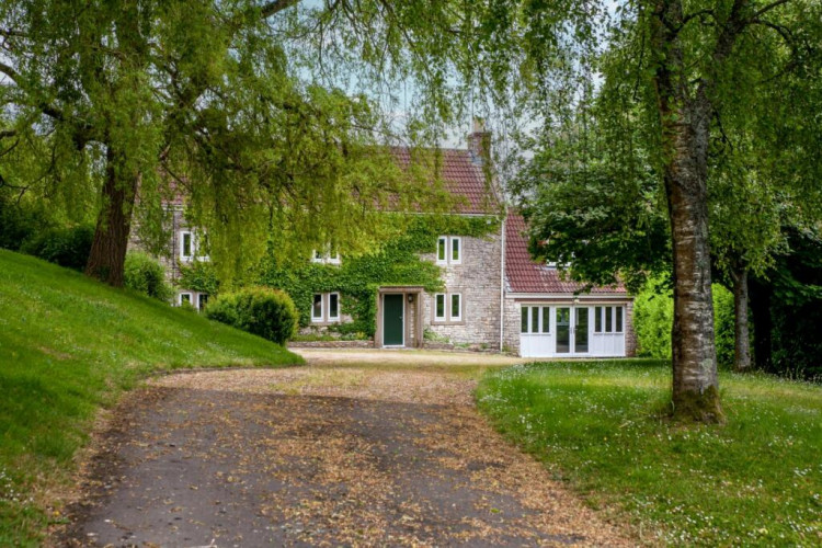 The home has two separate entrances 