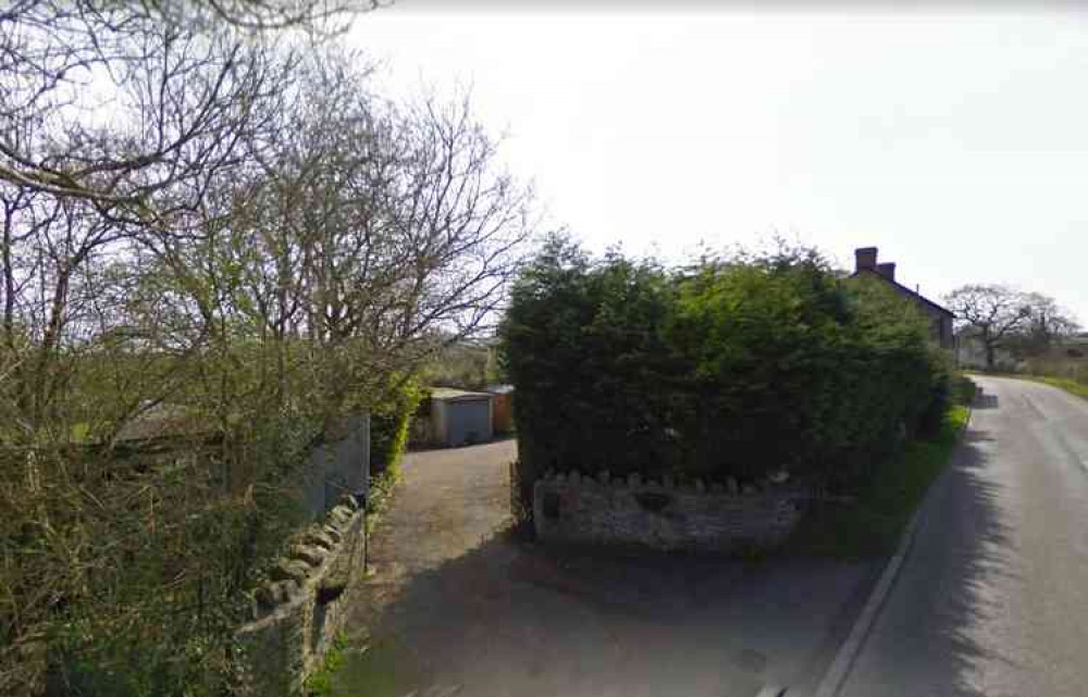 The site where it is planned to build the two houses (Photo: Google Street View)