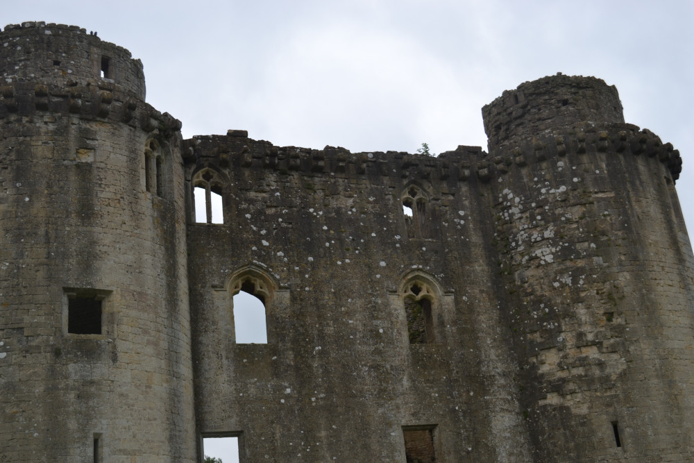 A stunning backdrop to the traditional summer fair : Nunney Castle