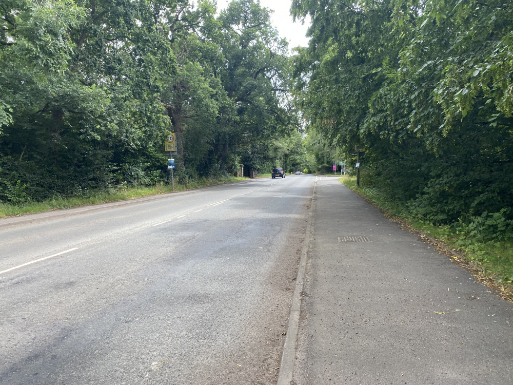 Warwickshire County Council will be completing more resurfacing on Leamington Road this weekend (image by James Smith)