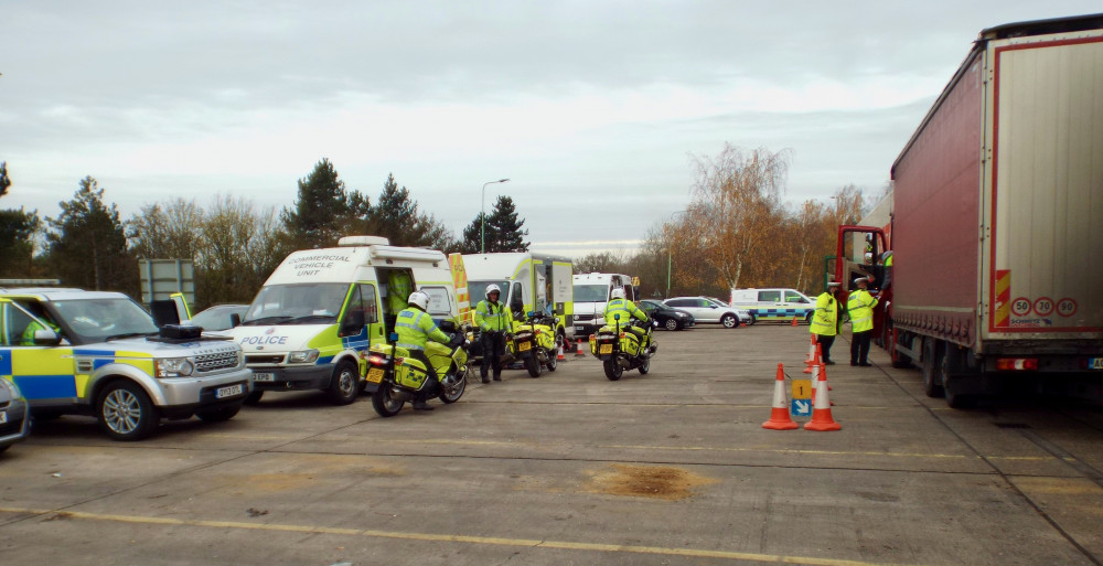 Police crackdown on commercial vehicles (Picture: Nub News)