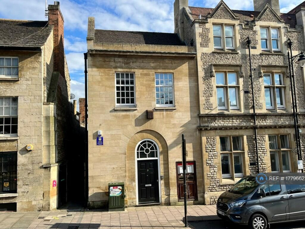 An historic, central has come up for rent in Stamford. Image credit: OpenRent.