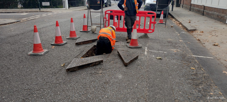 Essential road works on large mains supply causing congestion on Hampton Court Road and Kingston Roundabout. (Photo: Chris Dyer)