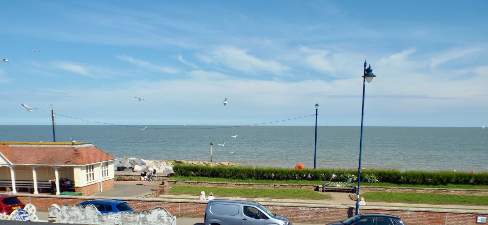 Seafront Shelter Felixstowe (Picture: Nub News)