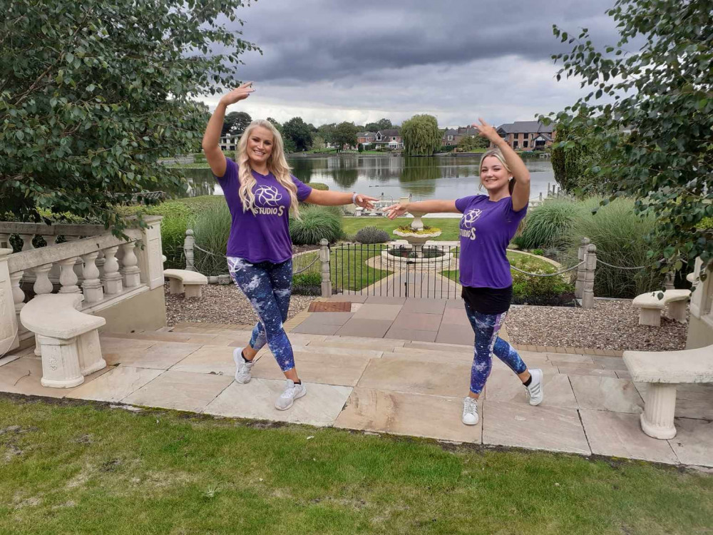 Jenni Keeling (left) and Katie Dykes (Photo: Deborah Bowyer/Alsager Nub News) 