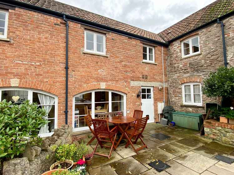 Four-bedroom cottage in Old Butchers Yard