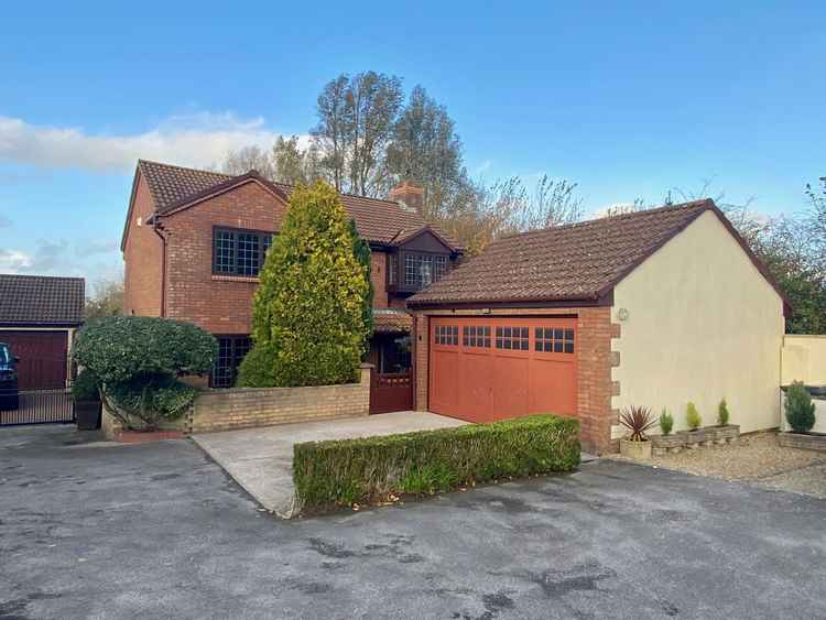 Four-bedroom house in Greenhill Croft