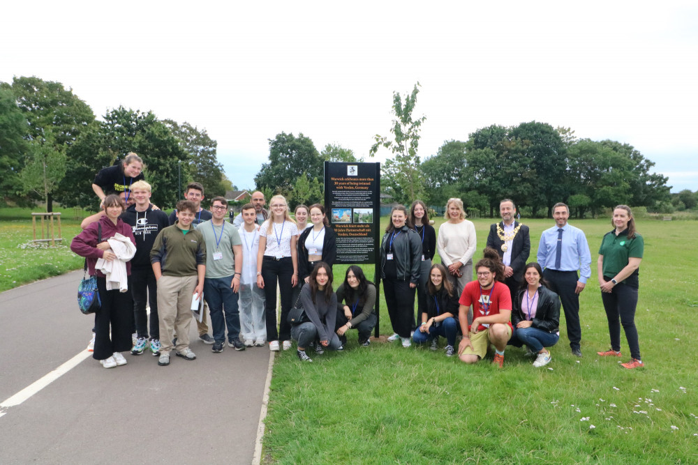 The sign was unveiled by the Mayor of Warwick, Cllr Oliver Jacques, and WDC's chairman, Cllr Sidney Syson (image via WDC)