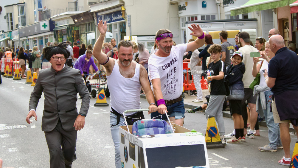 The race saw teams run around the town with a variety of modified prams (Nub News)