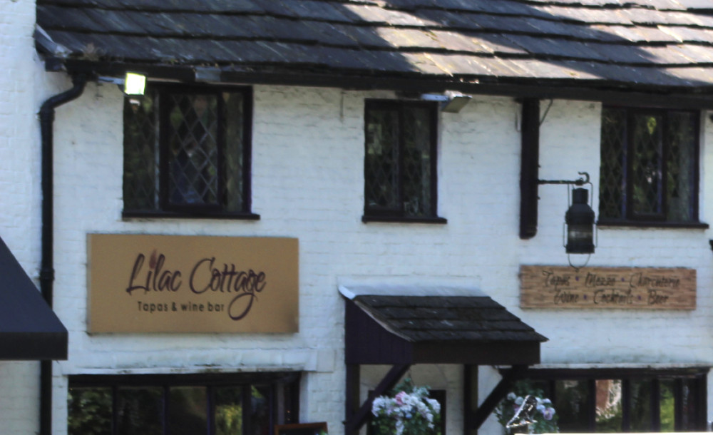 The restaurant is found to the left of the Admiral Rodney pub. (Image - Macclesfield Nub News) 