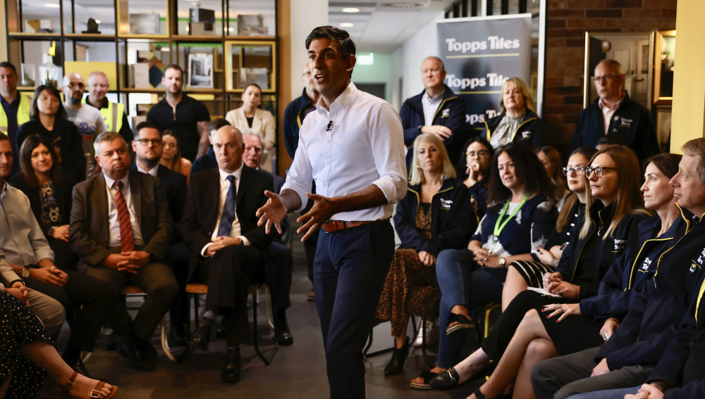 Prime Minister Rishi Sunak visits Topps Tiles headquarters for a PM Connect visit on inflation. Picture by Simon Dawson 