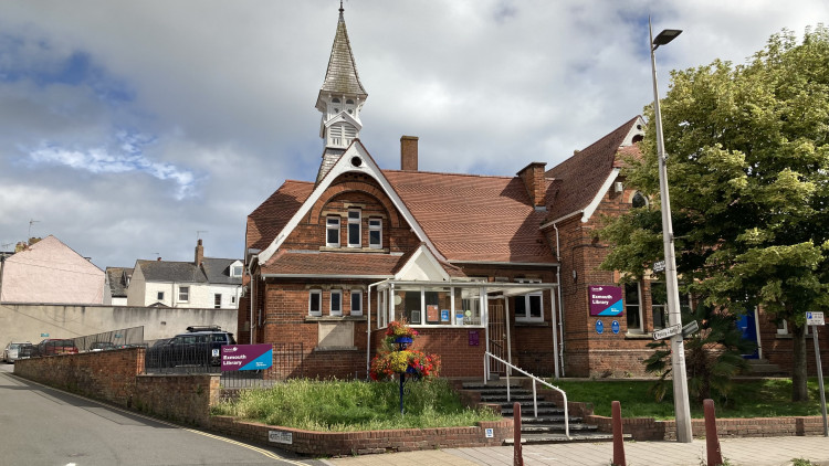 Exmouth Library (Nub News)