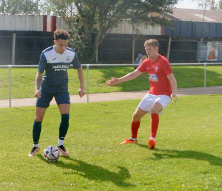 Mason Harvey netted for Hadleigh at Soham (Picture: Nub News)