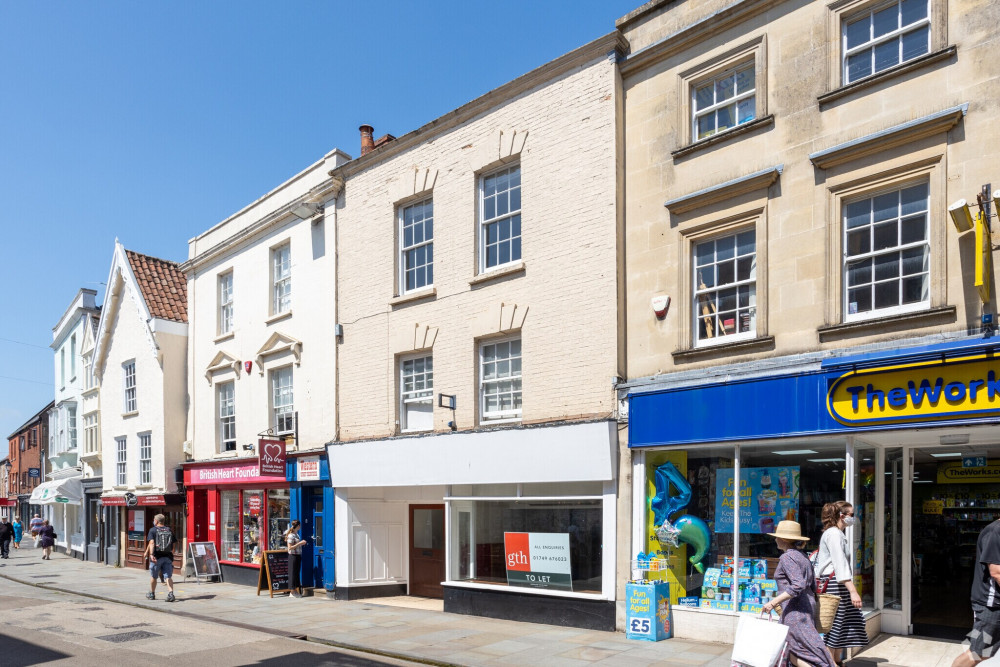 The shop was previously home to Superbooks and Tile Cakery