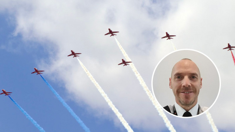 Red Arrows (Nub News). Inset: Insp Phil Gray (D&C Police)