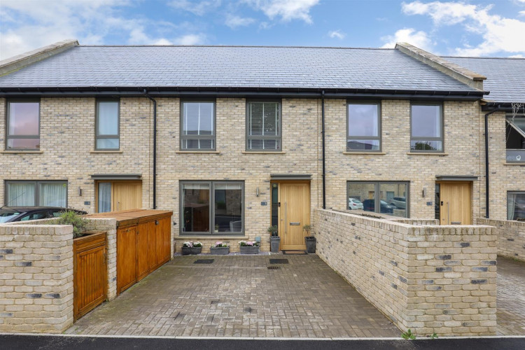 A blend of comfort, style and modern living in Castle Cary