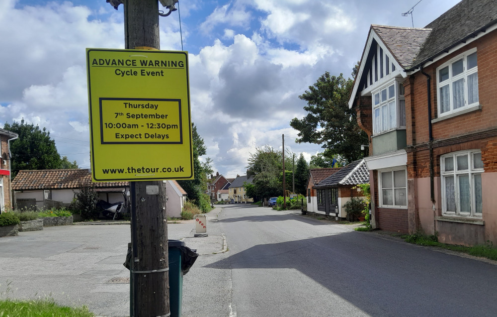 Tour of Britain parking warning sign in Chelmondiston