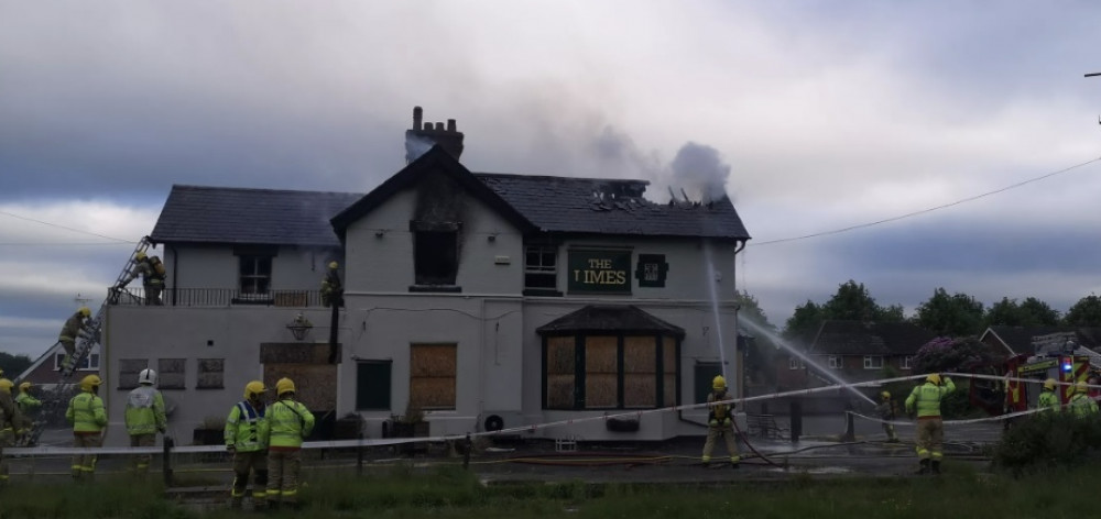 Cheshire and Fire Rescue Service tackling the pub fire at 3 Sweetooth Lane, Sandbach. (Image - Cheshire Fire and Rescue Service) 