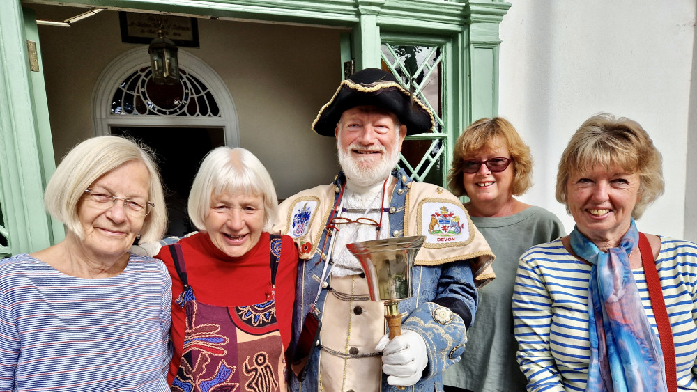 Exmouth Town Crier Roger Bourgein, centre, with local artists from left Bente Kumar, June Murrell, Debbie Coles, Zan Nye (ARTBEAT)