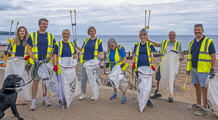 L to R: Timber (the dog), Olivia Braylin, Ewan Davy, Rachael Whitson, Gill Vosper, Vanessa Ryley, Abi Eskriett, Dave Hutton, Guy Frankland (Dawlish Against Plastic)