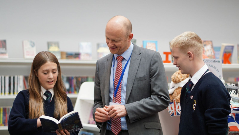 Tom Inman with students (Exmouth Community College)