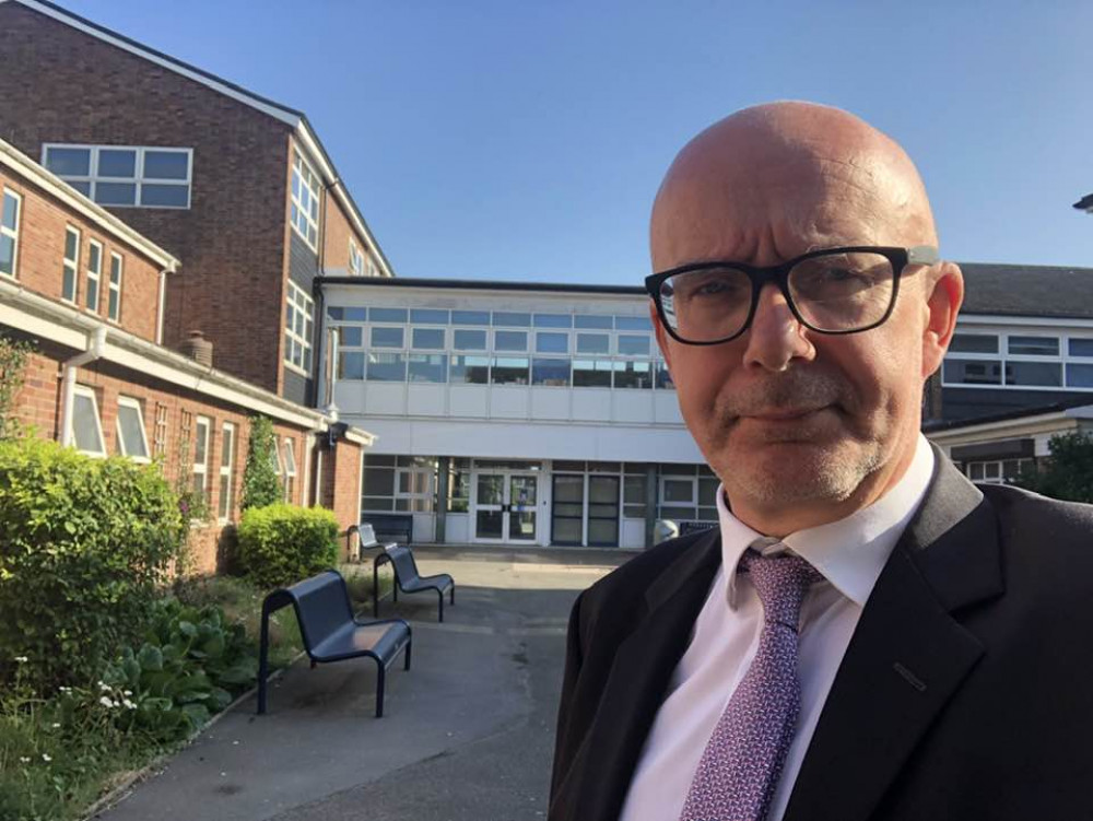 MP visits both Warwick schools forced to keep students at home due