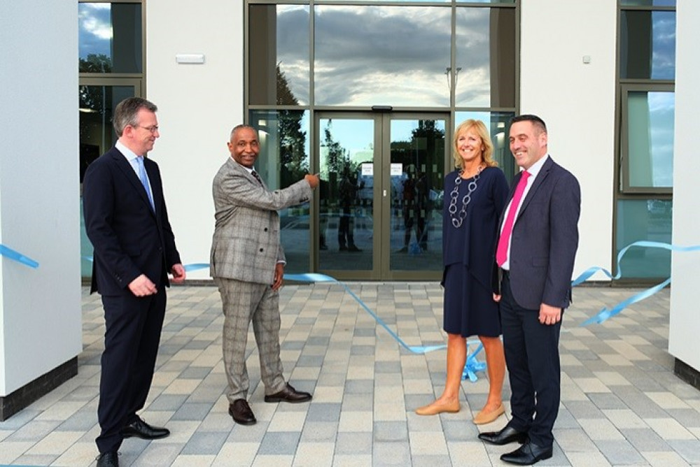 Sir Jeremy Wright MP, Haydon Abbott, Shirley Whiting and Cllr Richard Hales cut the ribbon outside the new Kenilworth School today (image via KMAT)