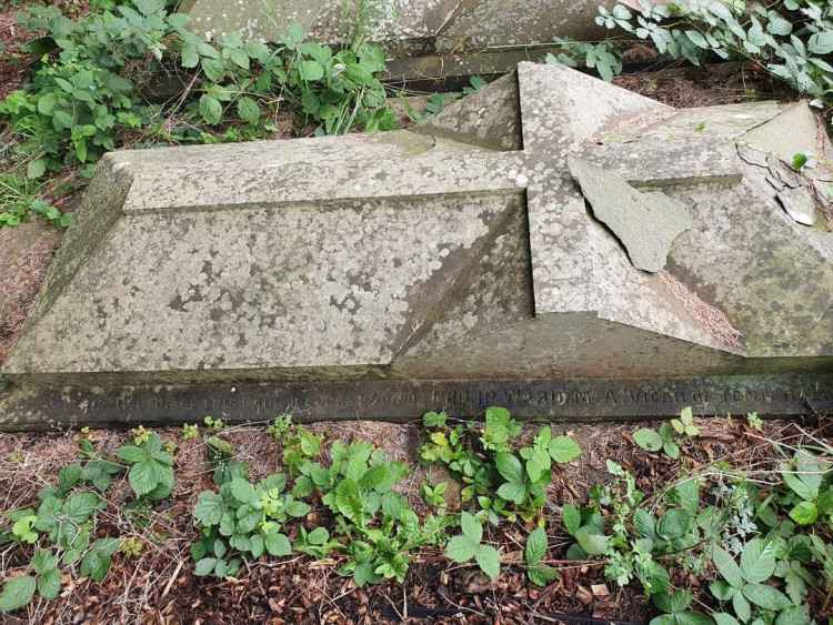 Thank you Corinna Fowler for this photo of the grave in the Radstock churchyard