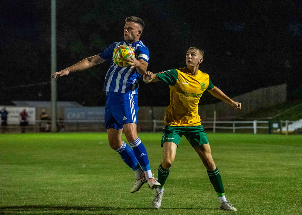 Hitchin Town 3-0 Nuneaton Borough: Report by Pipeman, photographs by Peter Else