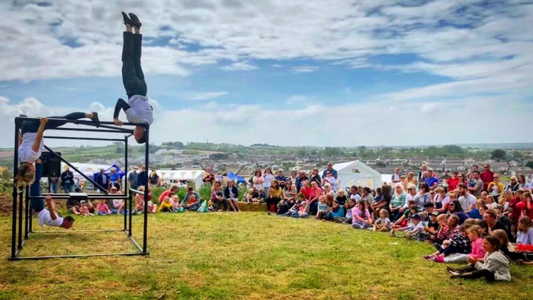 A performance-parkour/dance/physical-theatre show for the whole family will be held in Bridport