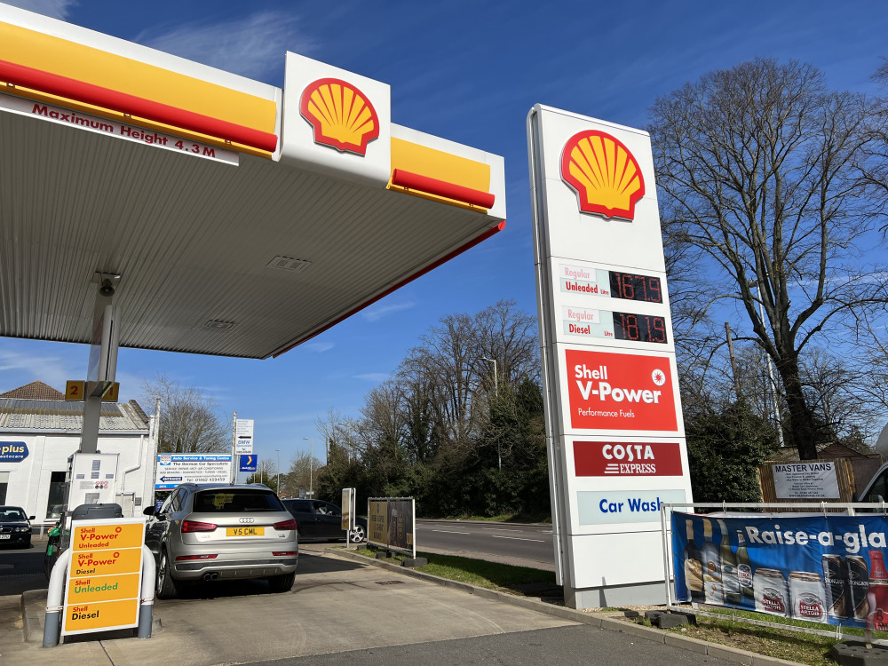 Fuel prices for hard-pressed motorists across Hitchin and North Herts. Nub News file picture of the Shell garage on Bedford Road - our area's most expensive forecourt for hard-pressed motorists to full up. CREDIT: Nub News 