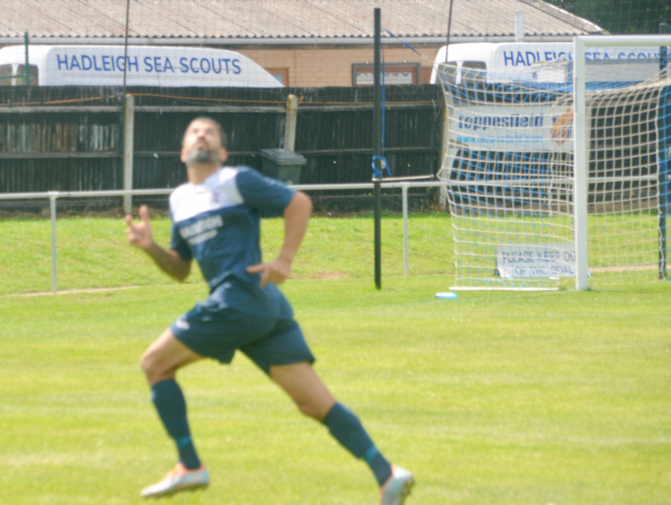 Hadleigh's Carlos Edwards scored at Ely (Picture: Nub News)