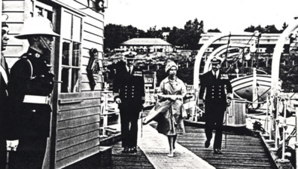 Queen Elizabeth HMS Ganges Admiralty Pier 1961 (Picture: Nub News library)