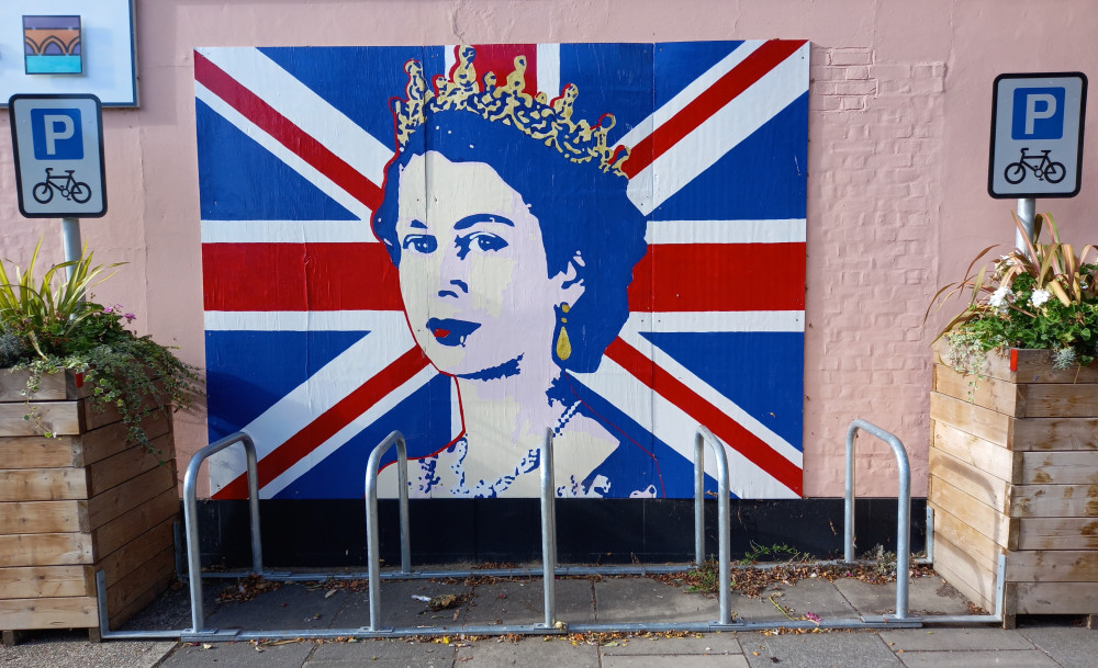 HM Queen mural (Picture: Nub News)