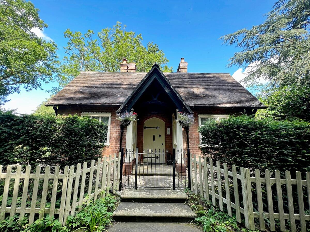 This week we have looked at the former cottage to Woodcote House, currently on the market for £725,000 This week we have looked at the former cottage to Woodcote House, currently on the market for £725,000