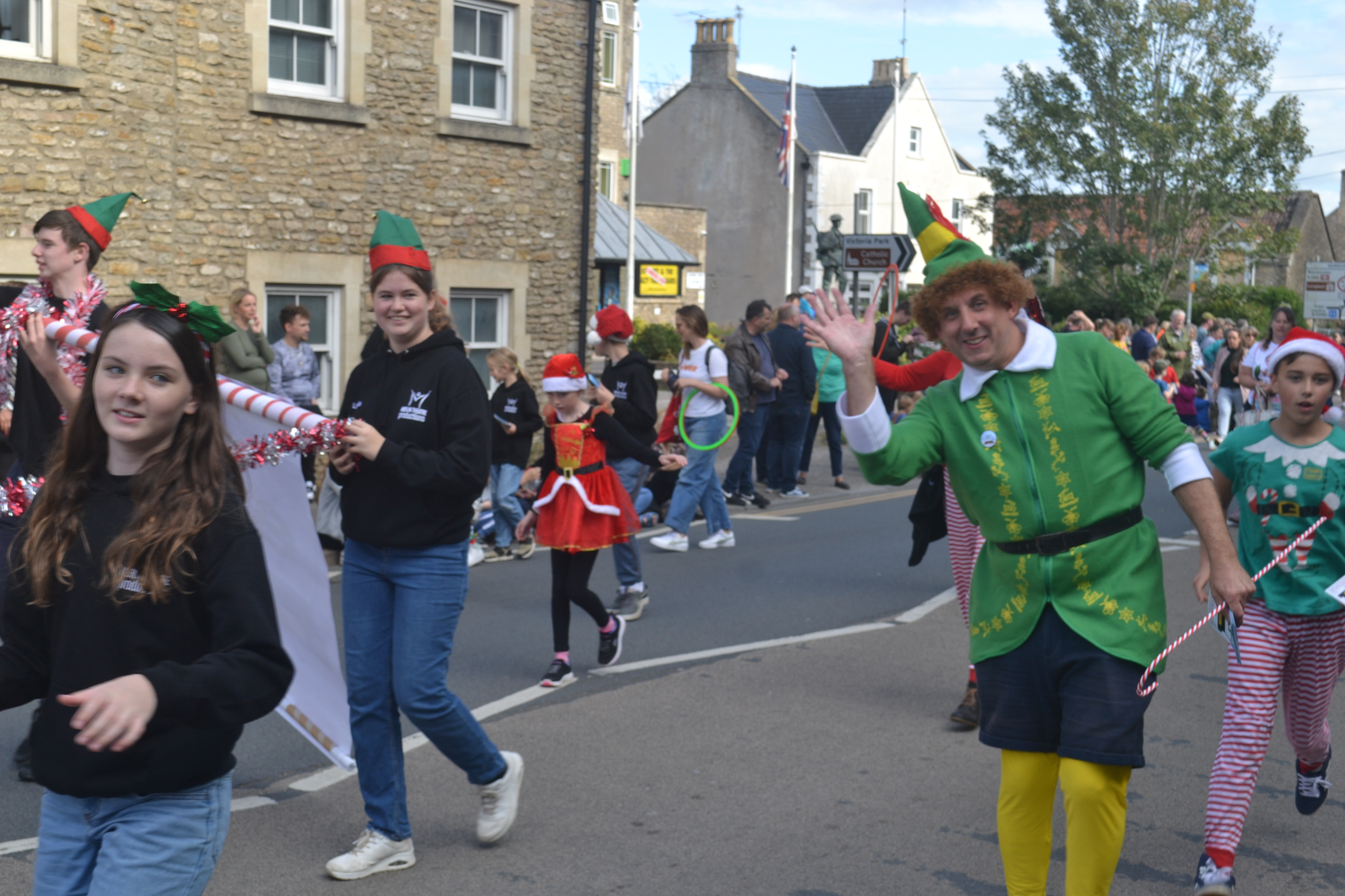 Elf and his dangerous crew were having a ball and promoting The Merlin show