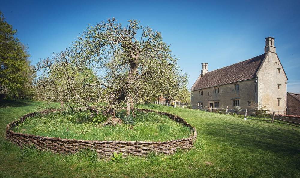 The National Trust is offering free Autumn passes for entry to its sites until 20 October. Image credit: Wikimedia. 