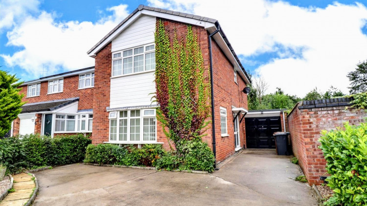 The three-bedroom detached family home on Waldron Gardens, Wistaston, Crewe (Nub News).