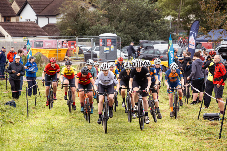 Riders at the Round 1 of the Western Cyclocross League Photo credit: Dave Dodge - Pelotonpix