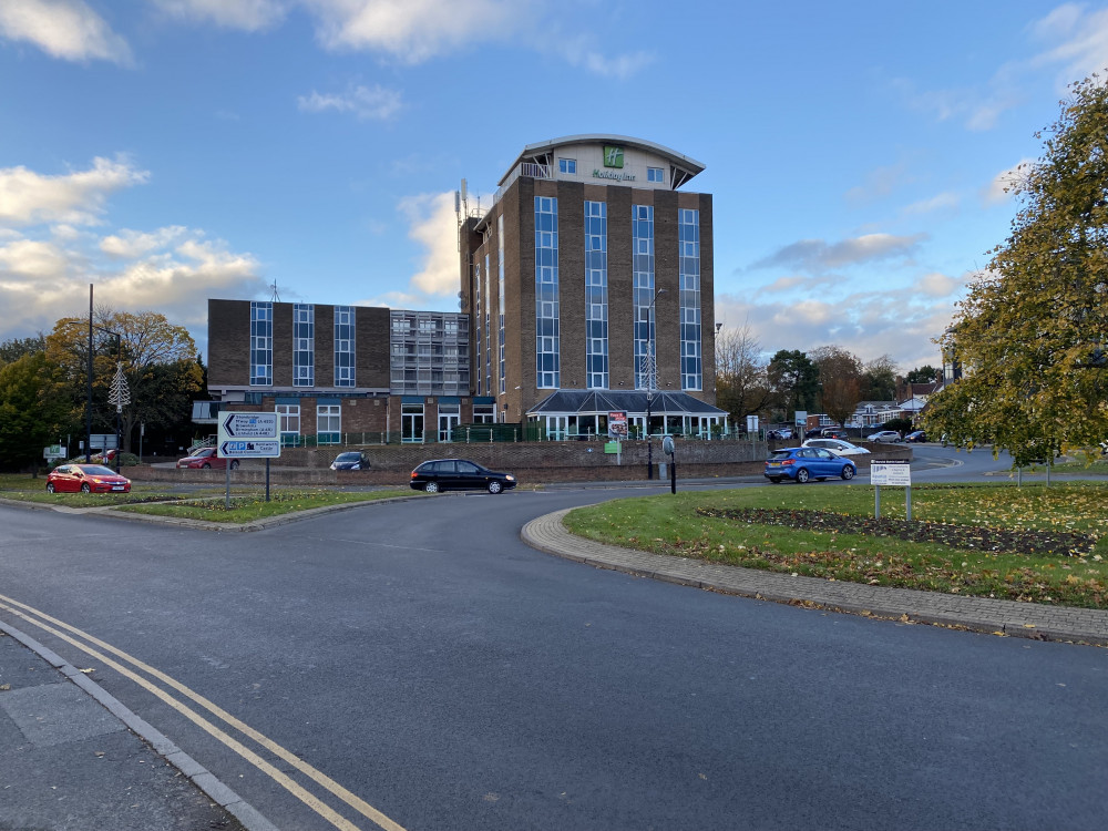 Kenilworth's Holiday Inn is hiring (image supplied) Kenilworth's Holiday Inn is hiring (image supplied)